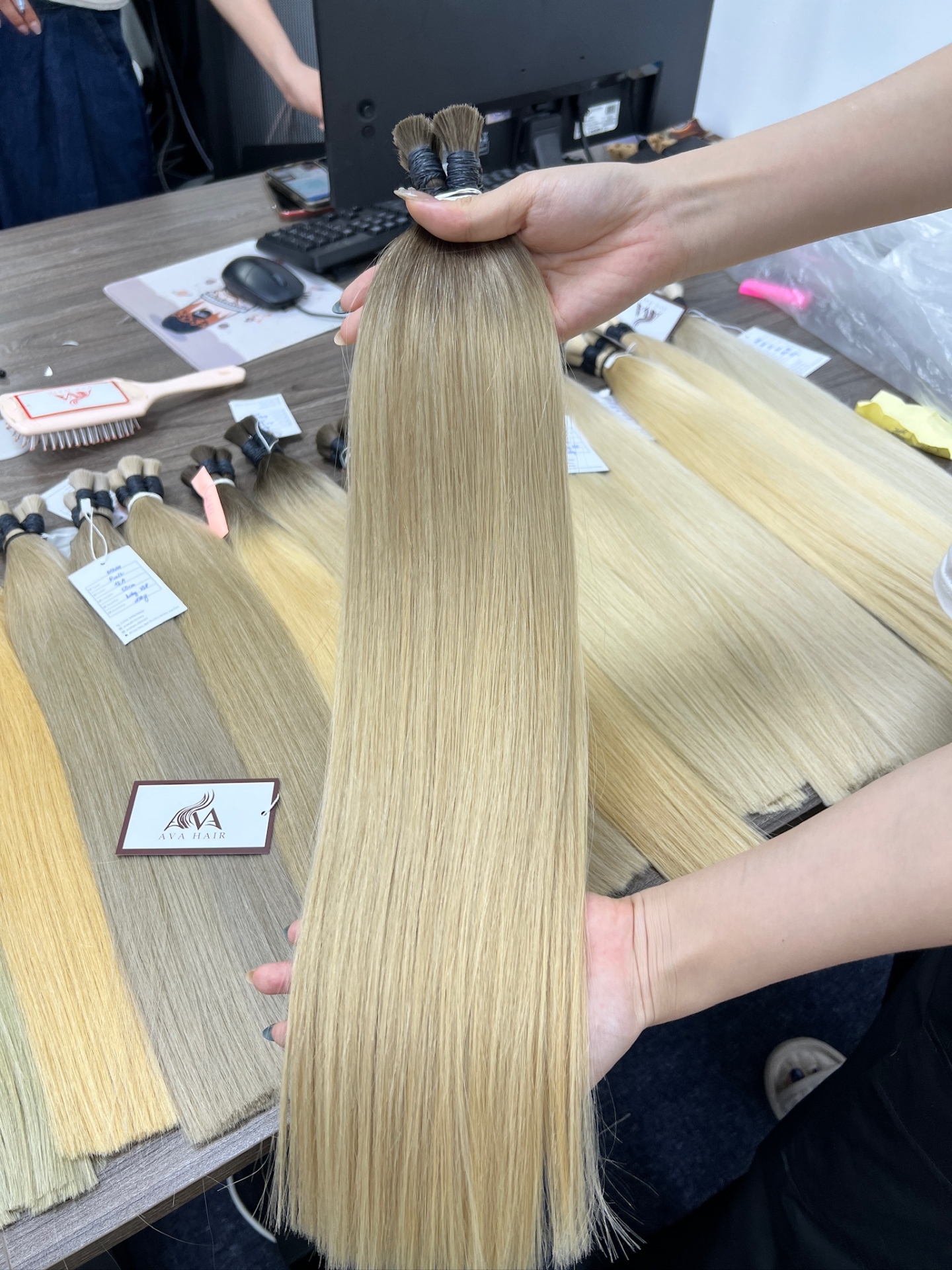 PREMIUM VIETNAMESE BULK HAIR – ALL COLORS AVAILABLE