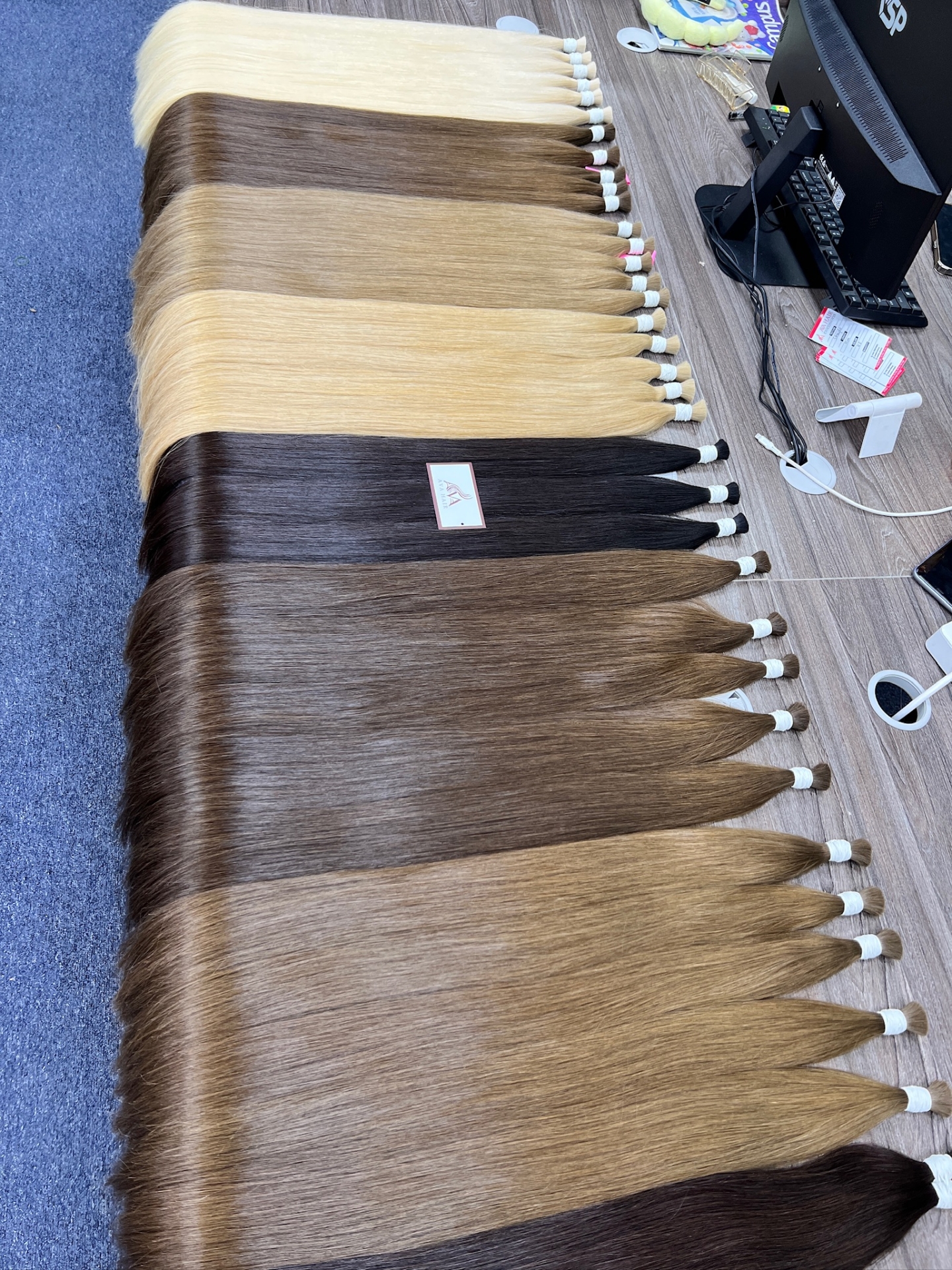 PREMIUM VIETNAMESE BULK HAIR – ALL COLORS AVAILABLE
