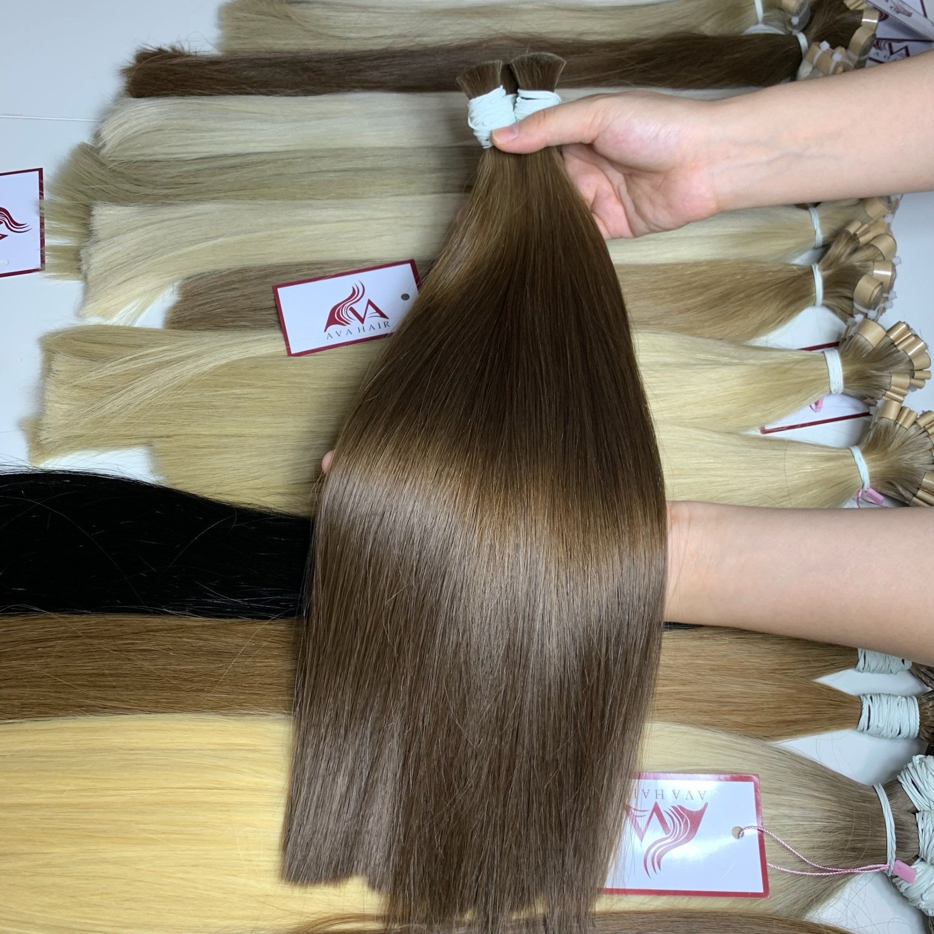 AVAHAIR  LUXURY BULK HAIR VIETNAMESE HUMAN HAIR LONG HAIR NICE COLOR BULK HAIR EXTENSIONS FOR WOMEN