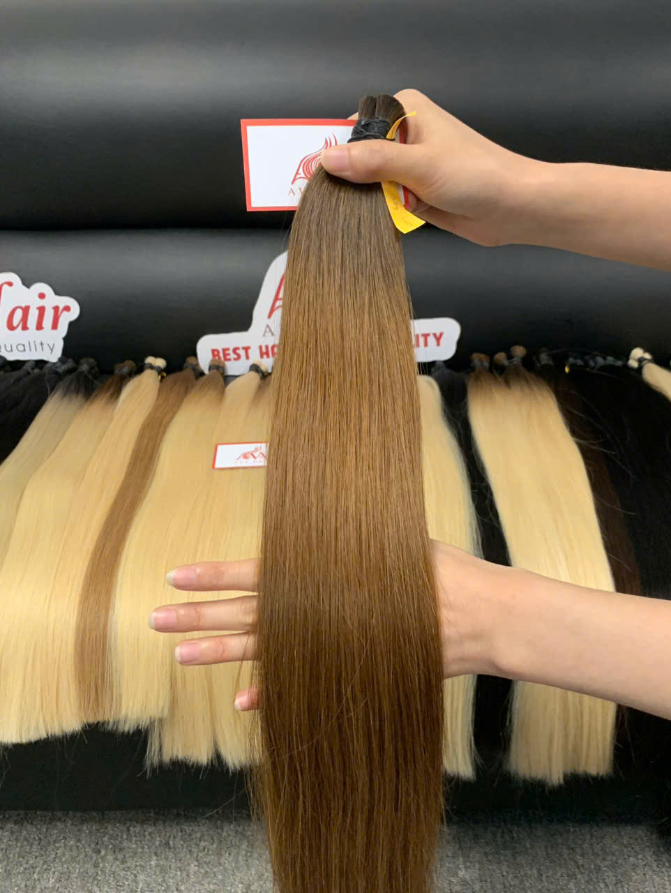 AVA HAIR - COLOR OMBRE #7/#18- VIETNAMESE LUXURY BULK HAIR EXTENSION