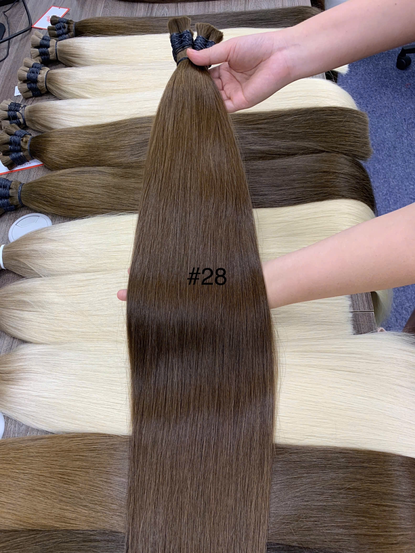 TOP QUALITY BULK HAIR EXTENSIONS – FULL COLOR OPTIONS